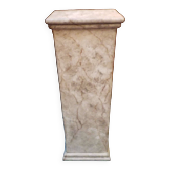 Colonne en faux marbre