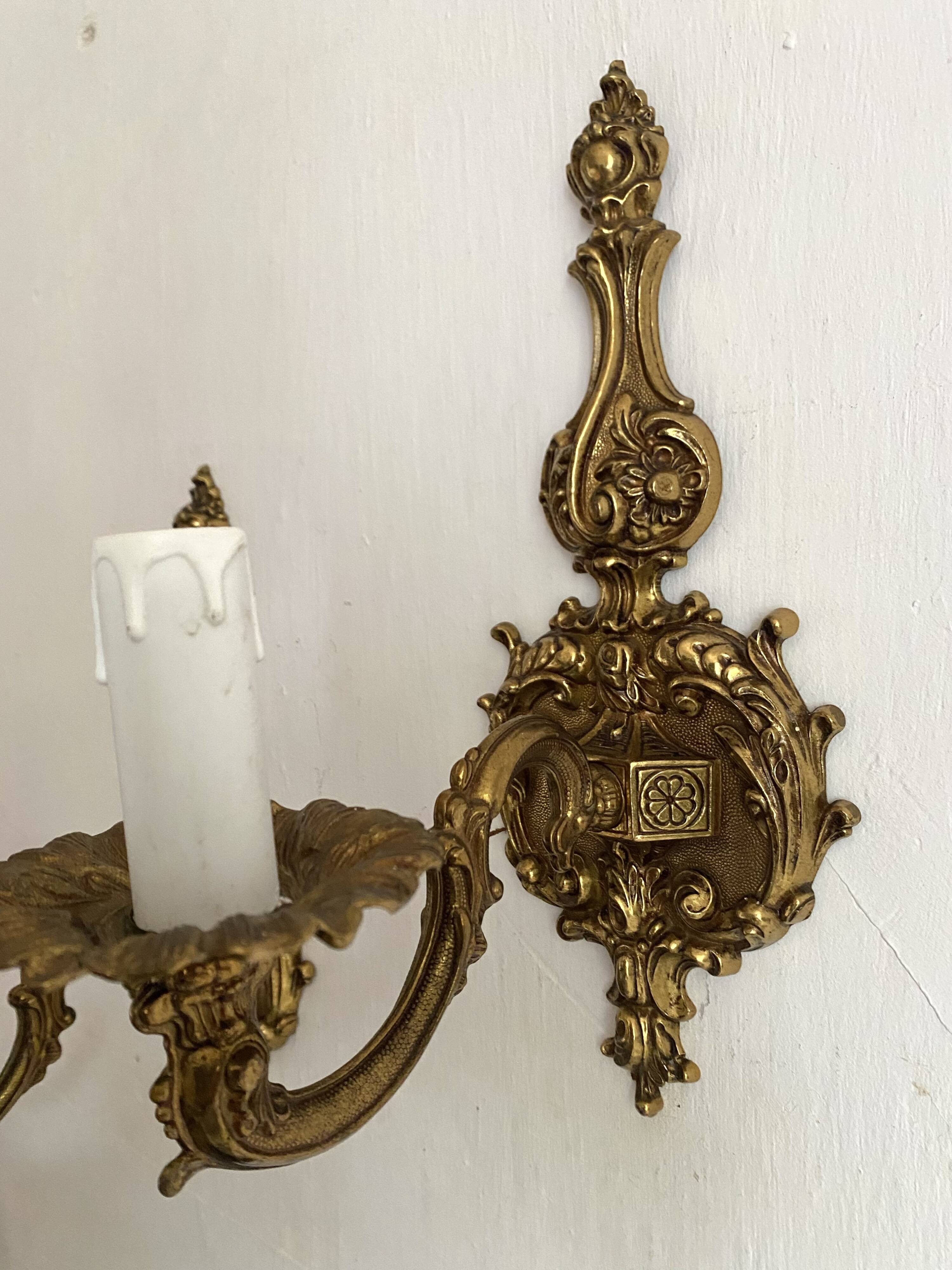 Pair of 1-light gilded brass wall lights