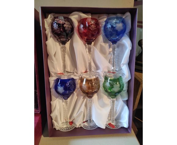Series of 6 colorful Lorraine crystal roemers