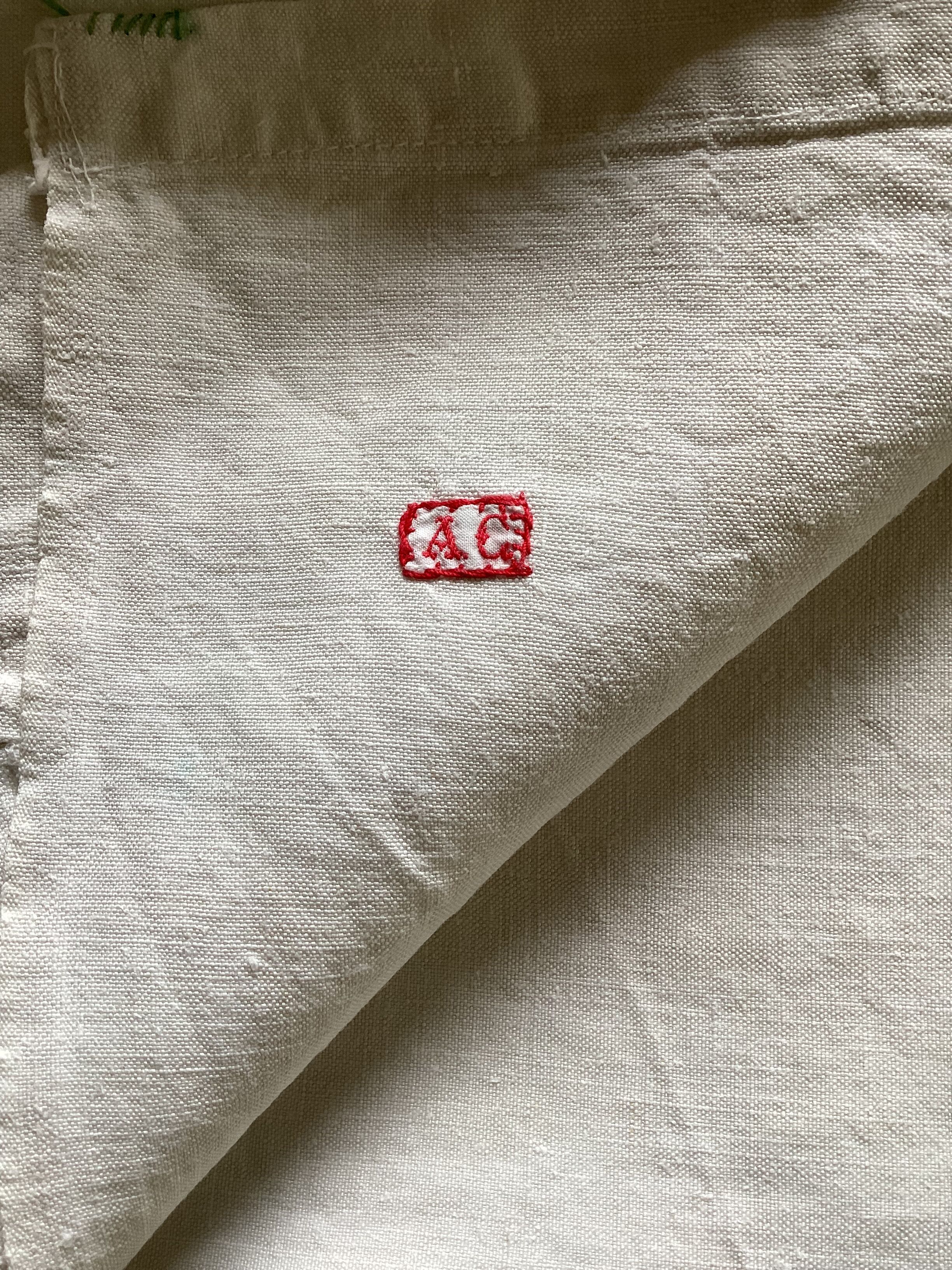 Old wool/cotton sheet dimensions: height -260cm- width -225cm-