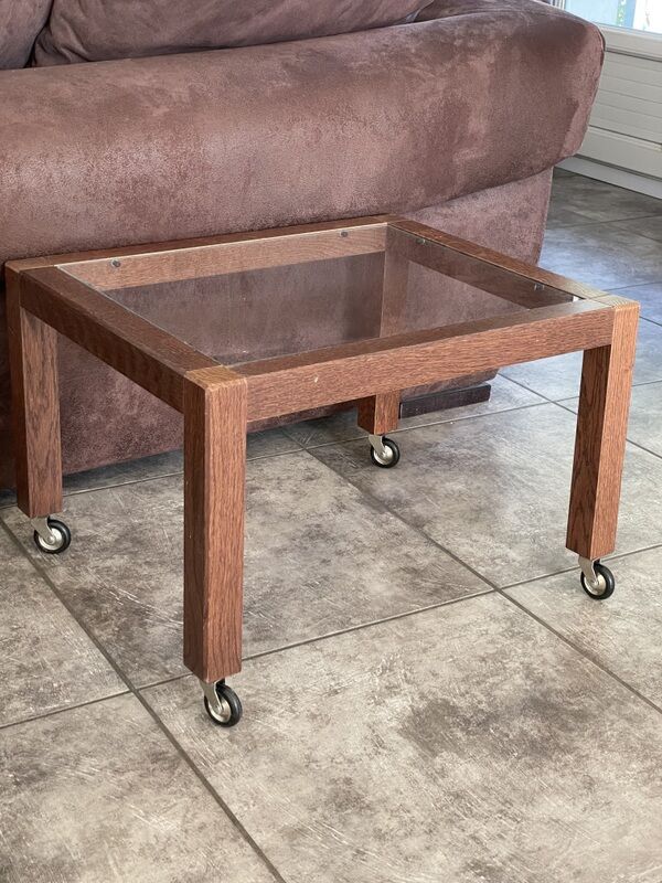 Coffee table on casters