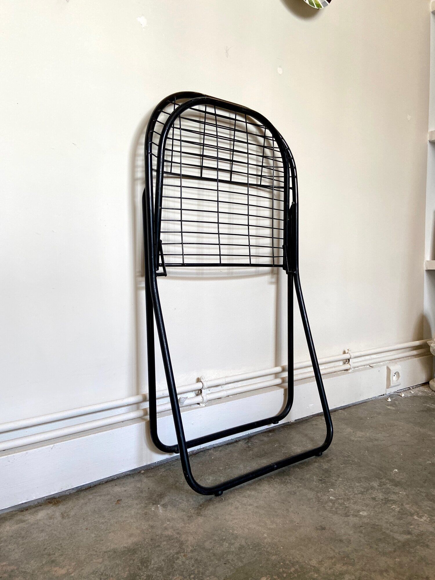 Black metal folding chair