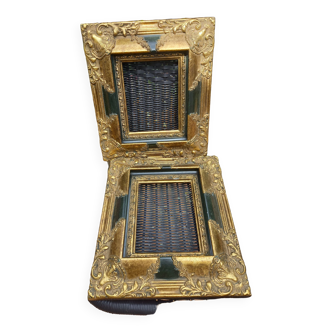 Paire de cadres baroques en bois doré vintage