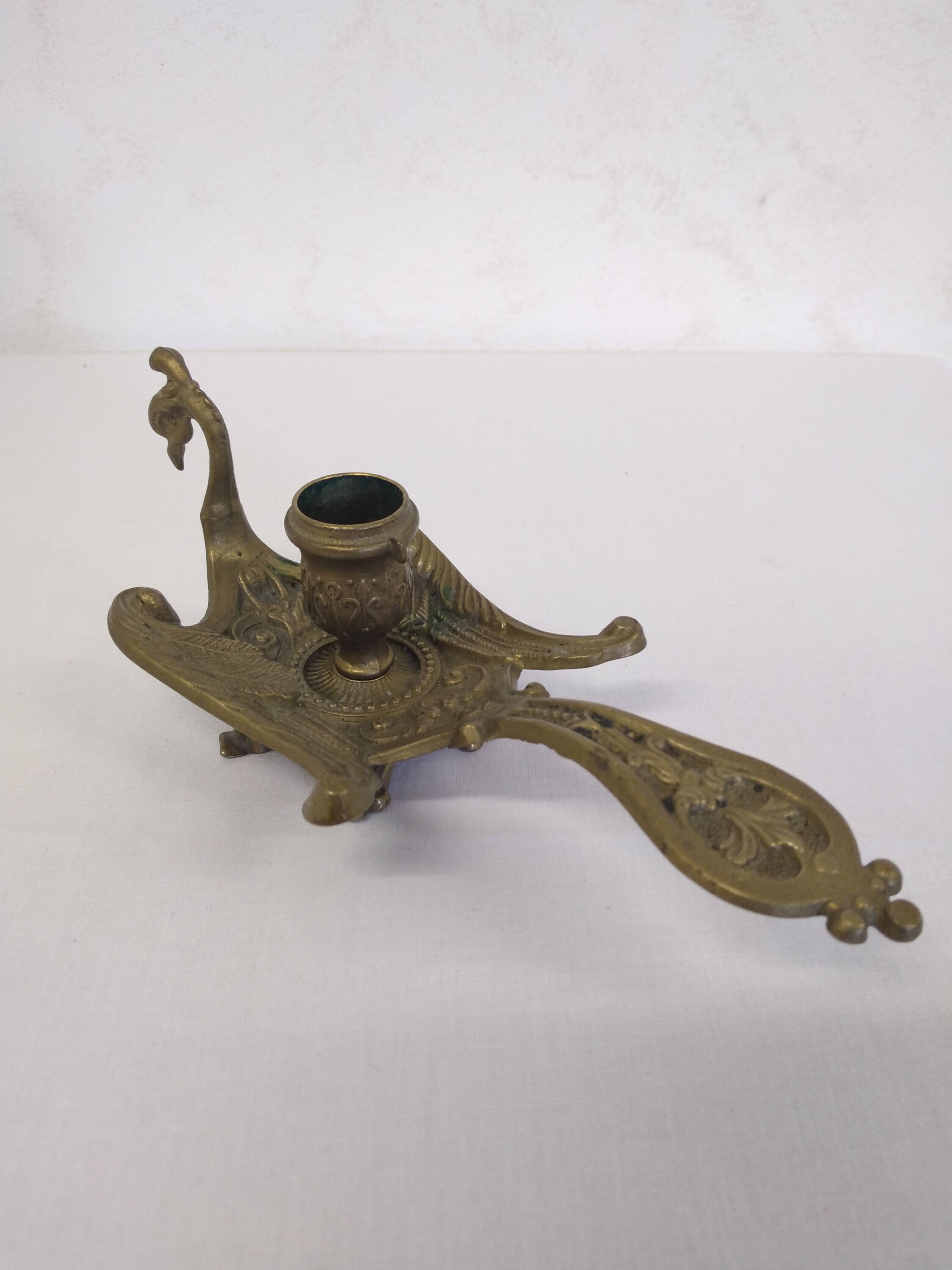 Bronze cellar rat swan/old candle holder