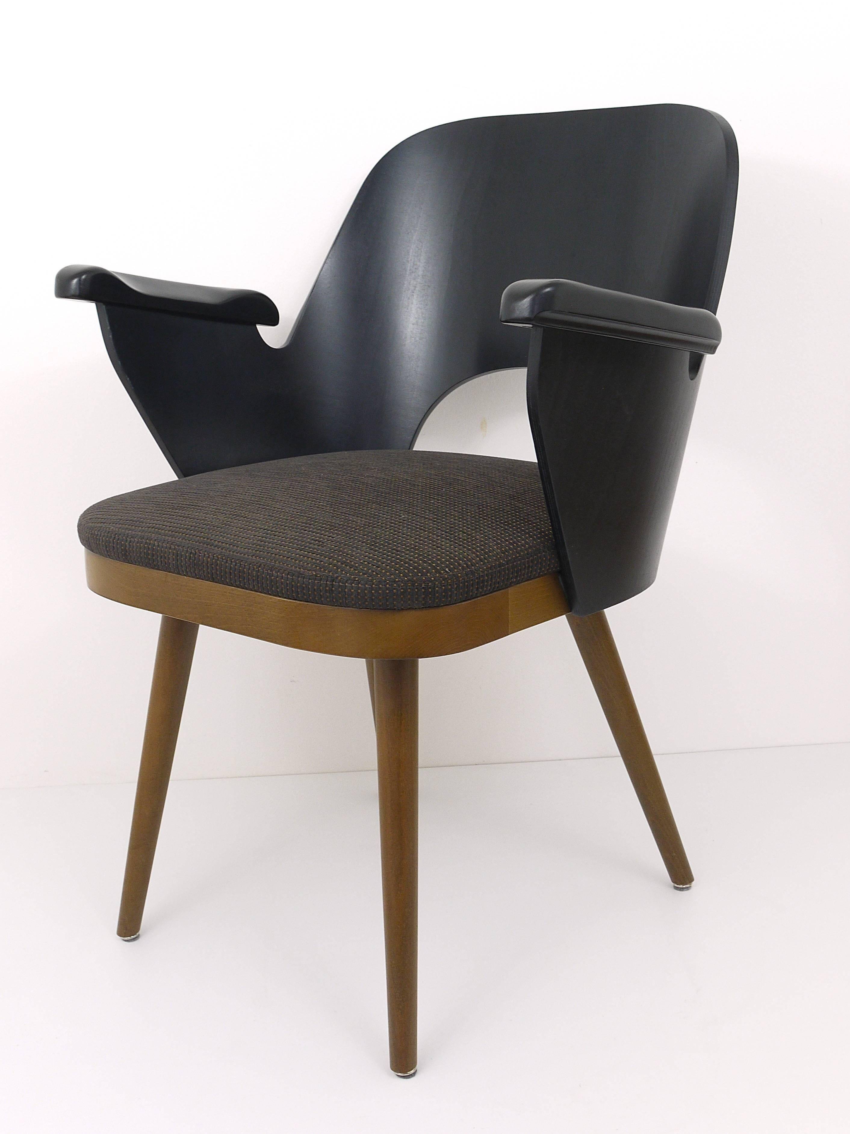 Beautiful modernist chairs in the style of Oswald Haerdtl, Backhausen, Austria.