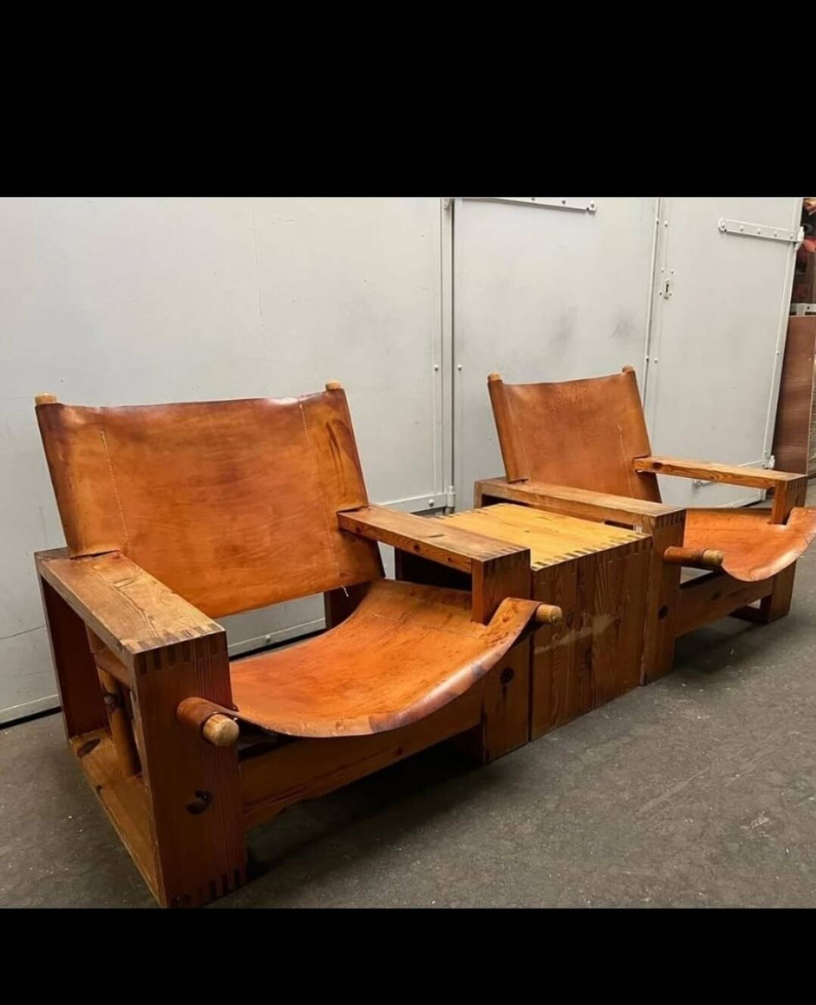 Pair of lounge chairs by Ate van Apeldoorn for Houtwerk Hattem, 1970s.