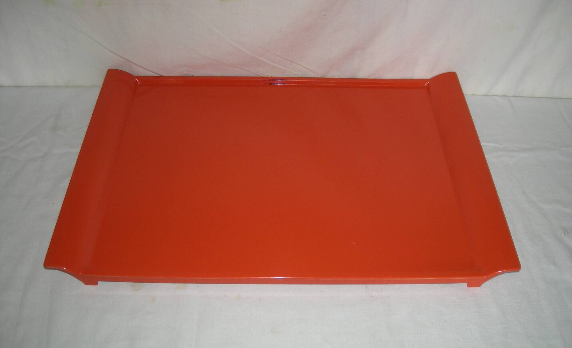 Italian orange plateau from the 60s - 70s.