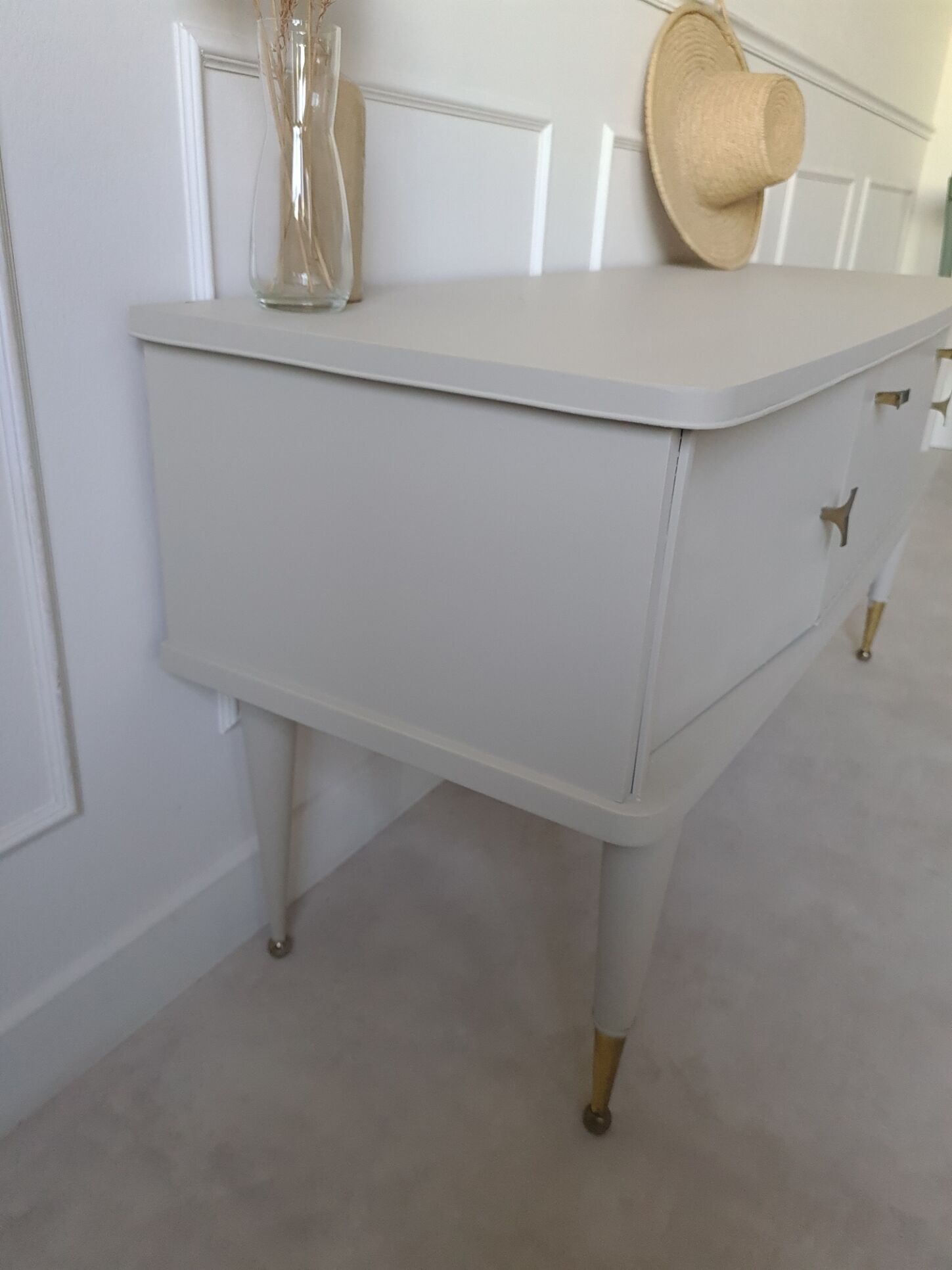 Beige row