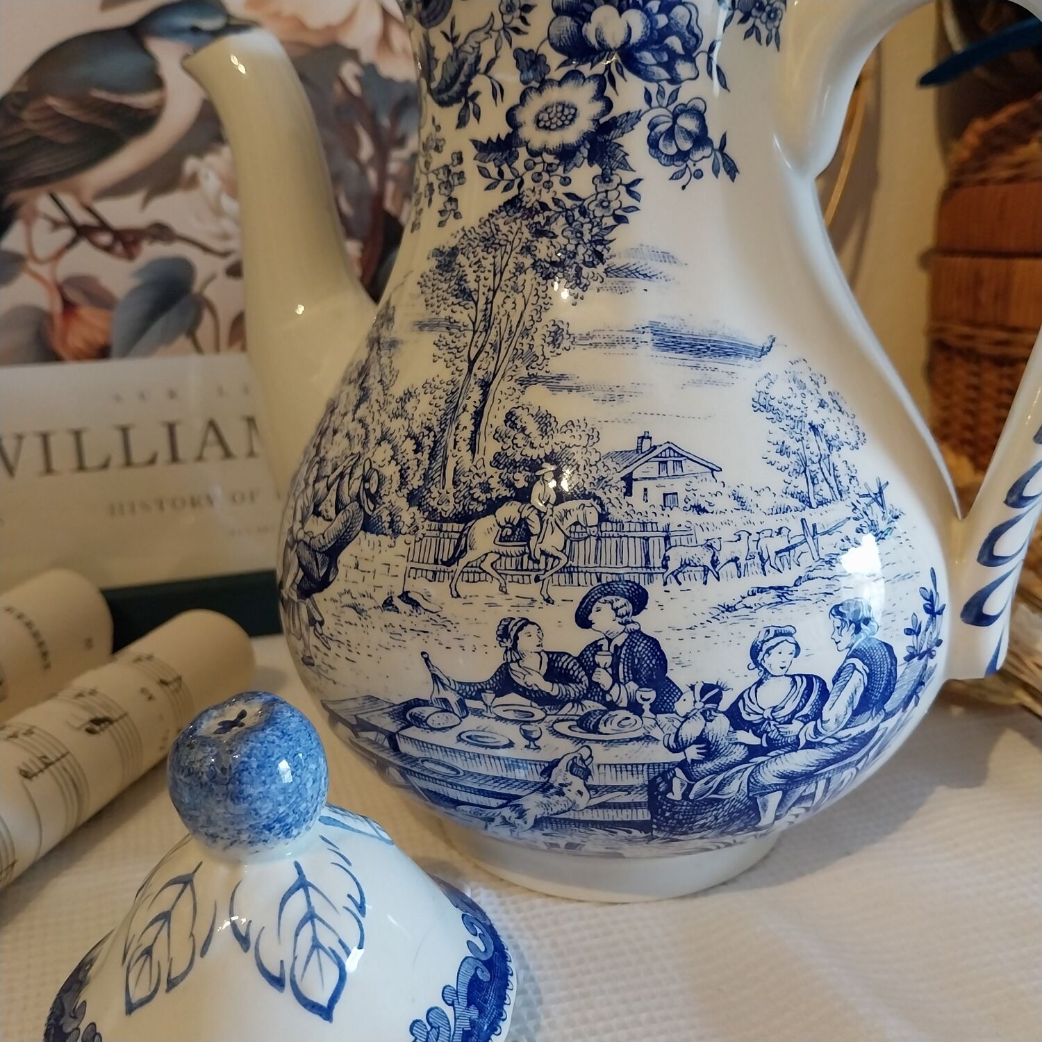 Old Lunéville K&G coffee pot