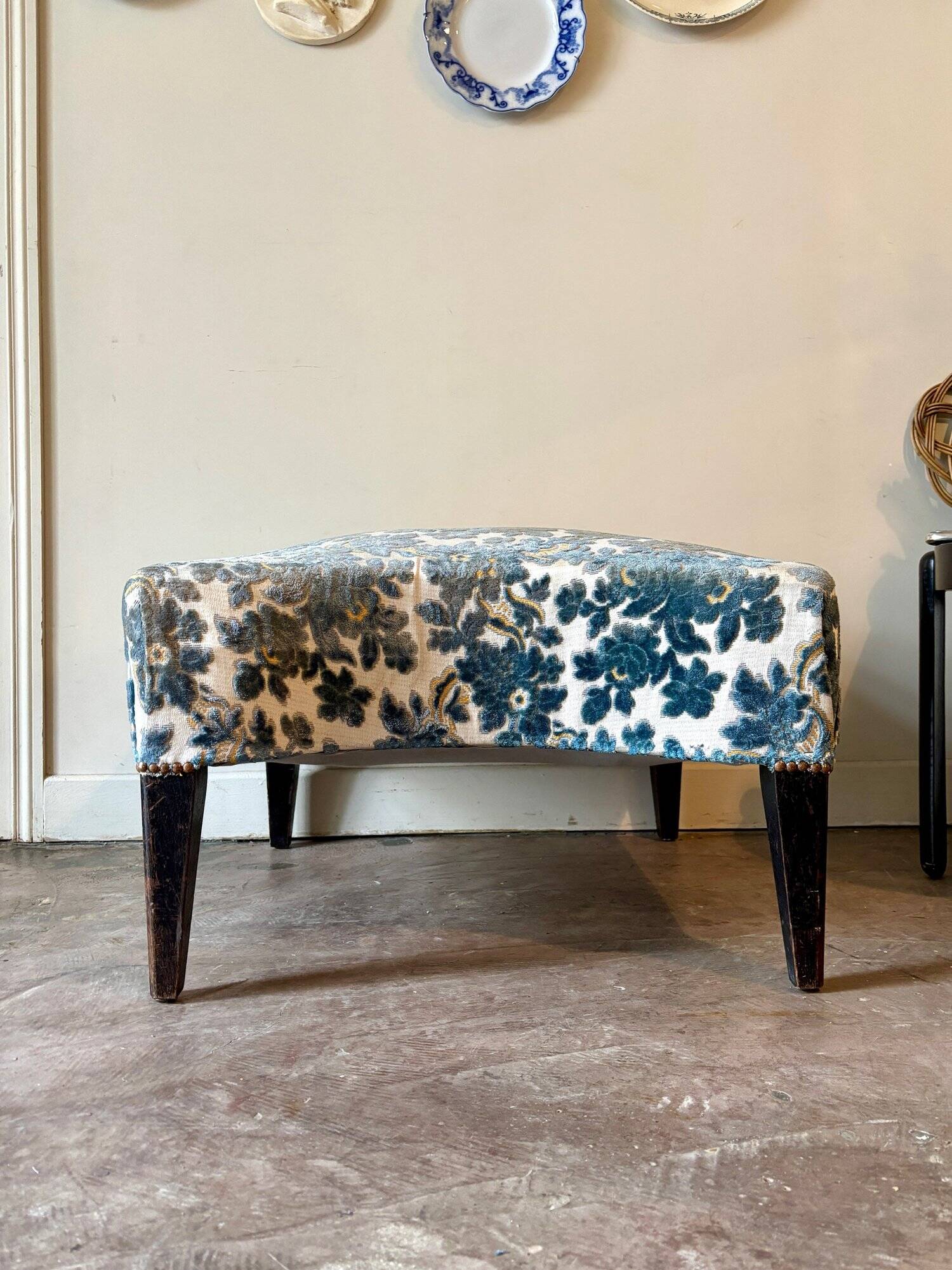 Footstool, pouf in velvet and dark wood
