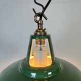 Lampe à suspension industrielle en émail vert, années 1960