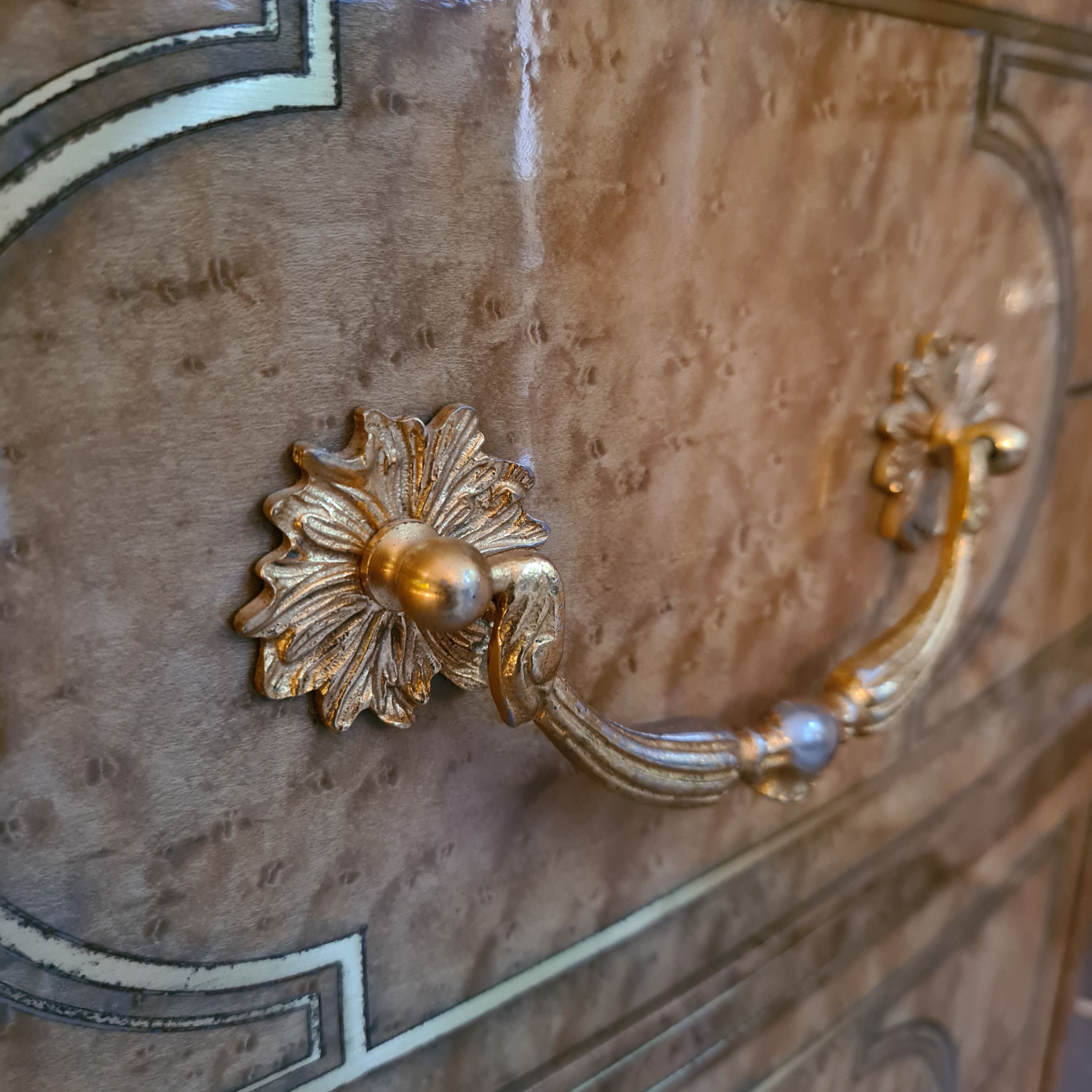 Bird's eye maple style chest of drawers circa 1980