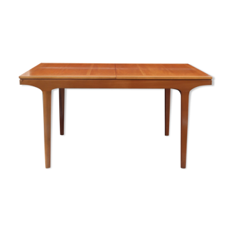 Nathan furniture dining table in 60s teak with butterfly extension