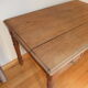Bureau en chêne à deux tiroirs années 30