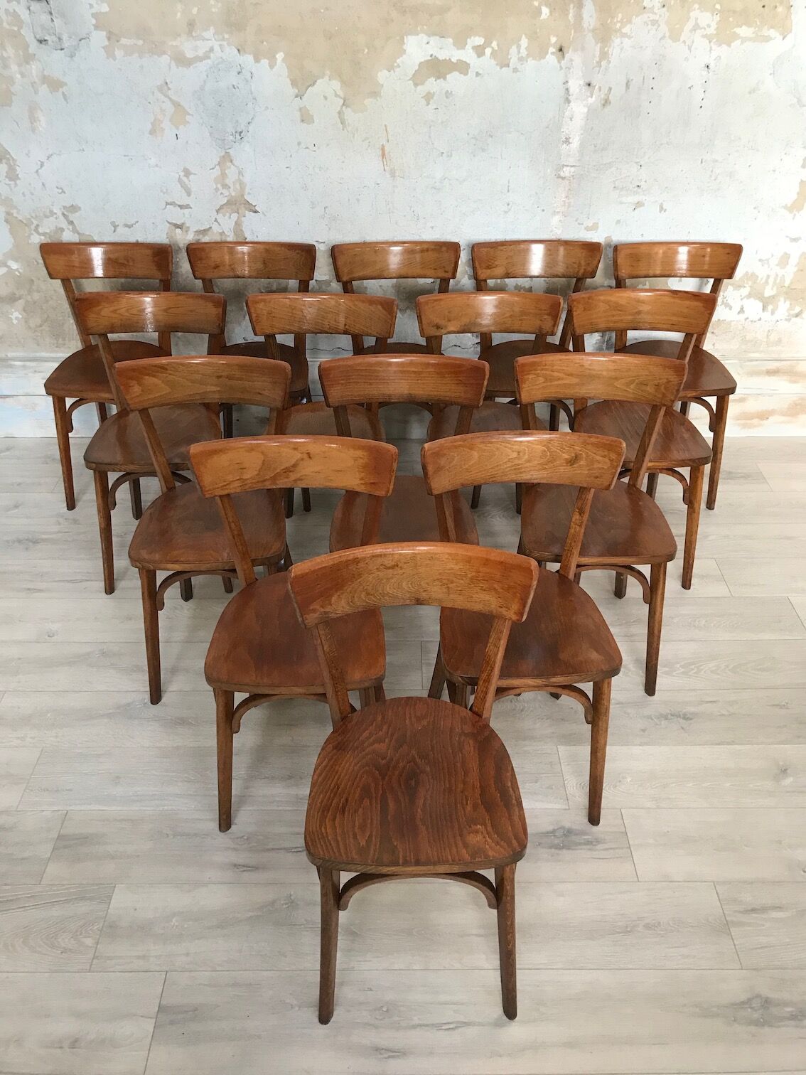 Lot of 16 bistro chairs