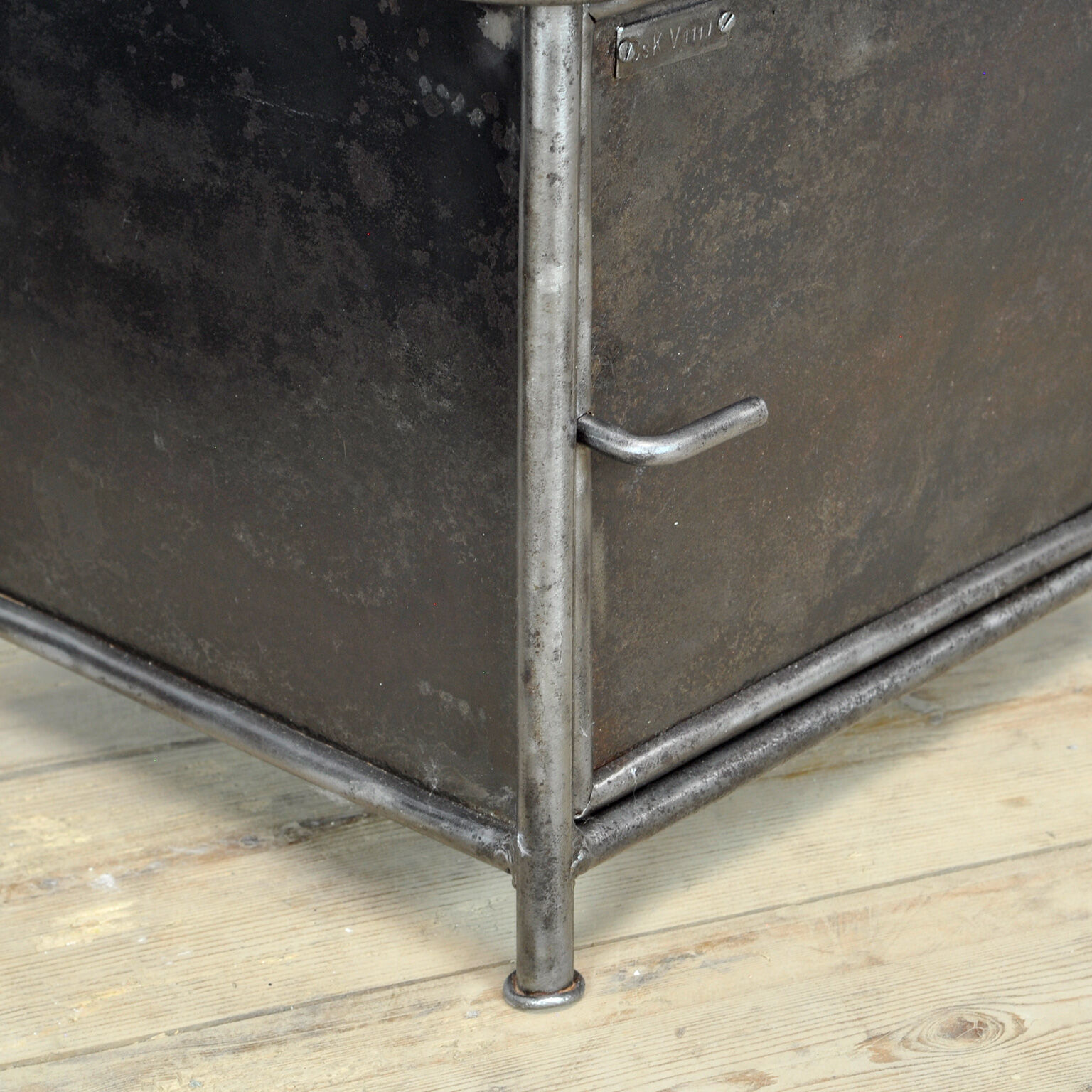 Set iron nightstand, 1920's