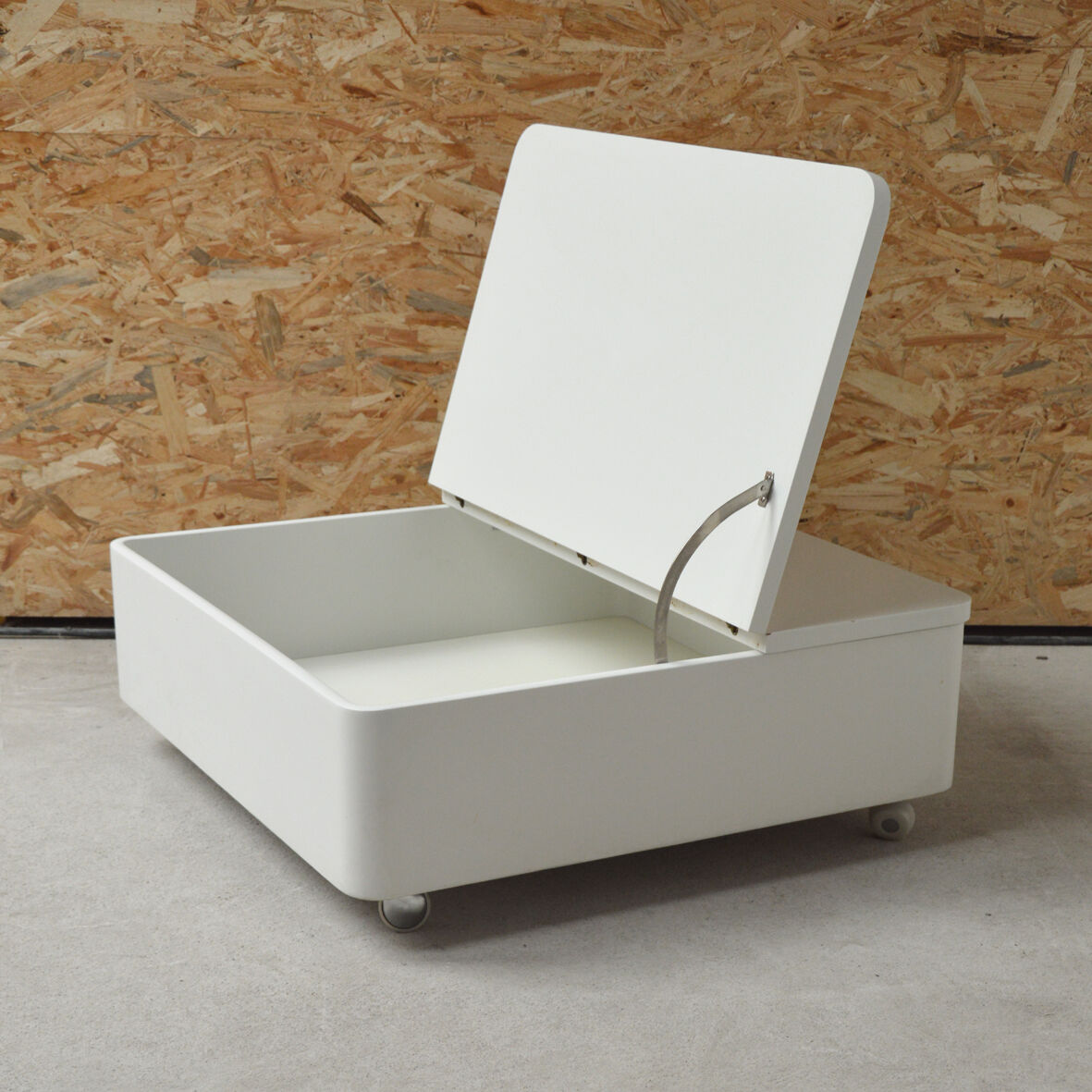 Flexible design salon, 1970