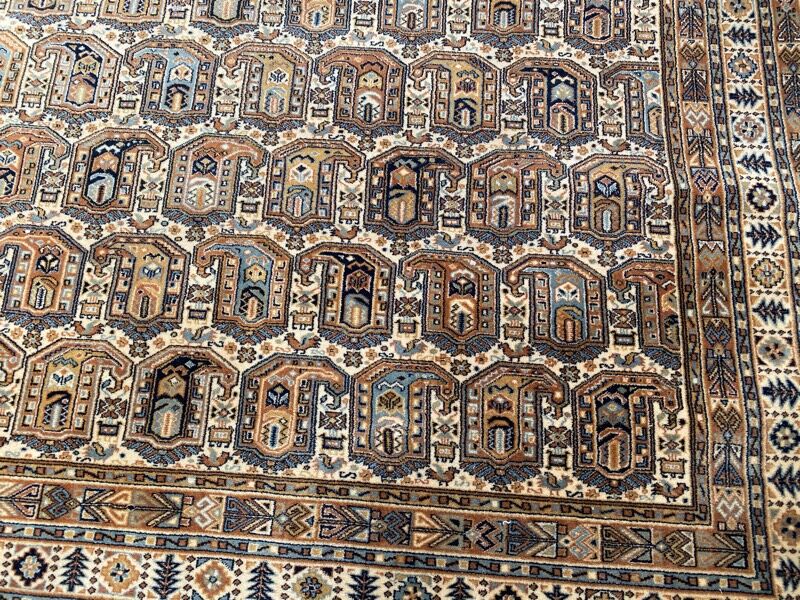 Vintage Persian style rug 200x300 cm
