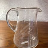 Pichet en verre ciselé années 50