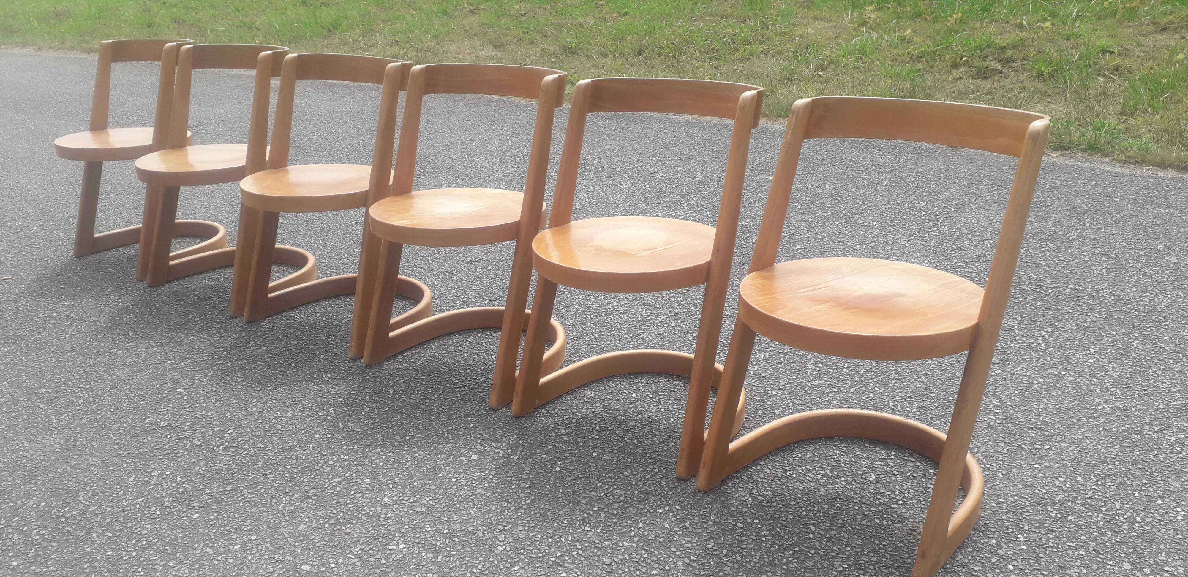 Suite de 6 chaises vintage Baumann modèle Halfa