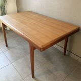 Table scandinave en teck par johannes andersen à rallonges papillon des années 60