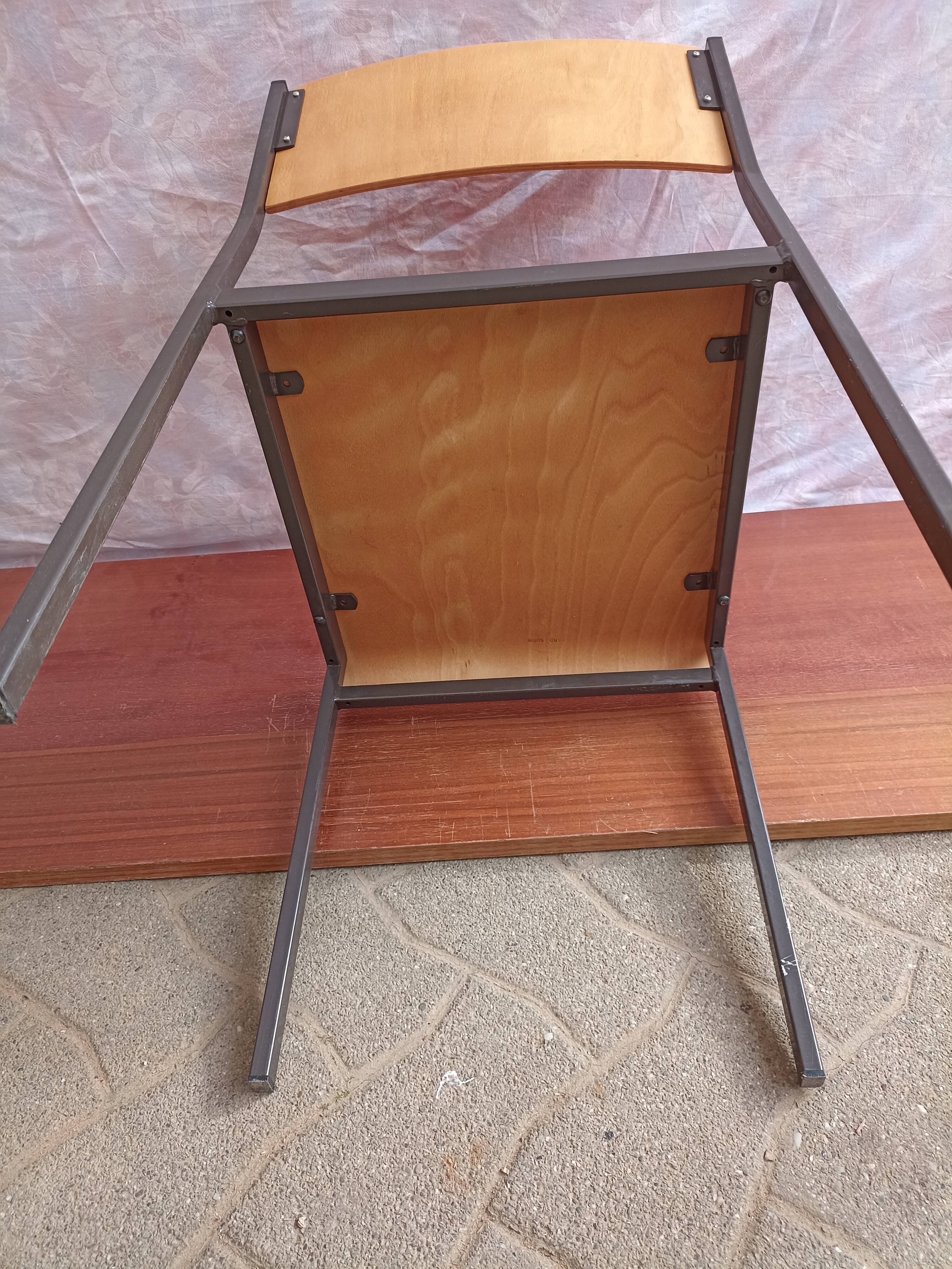 Set of 8 industrial chairs