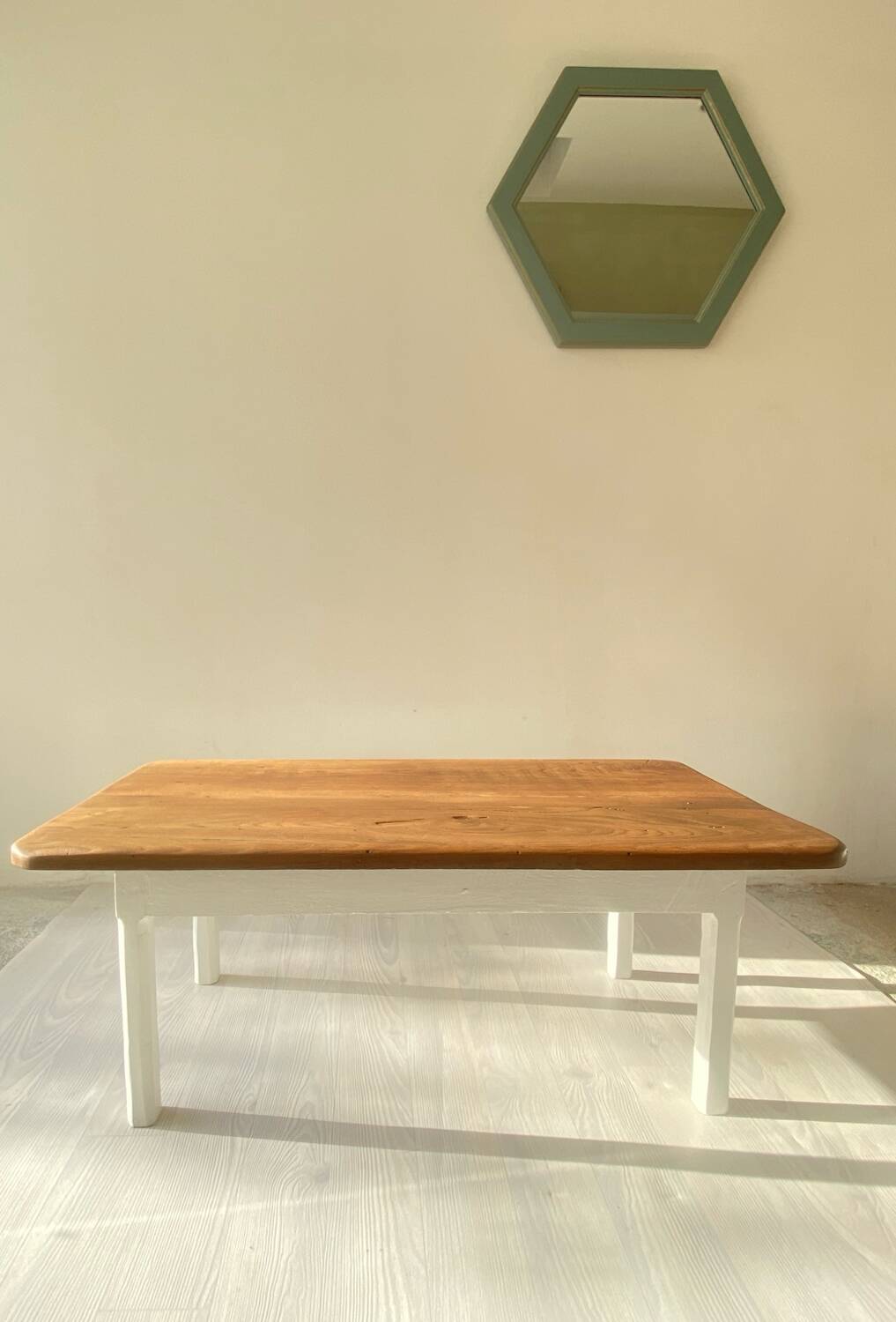 Restored antique coffee table – Natural oak and cream legs