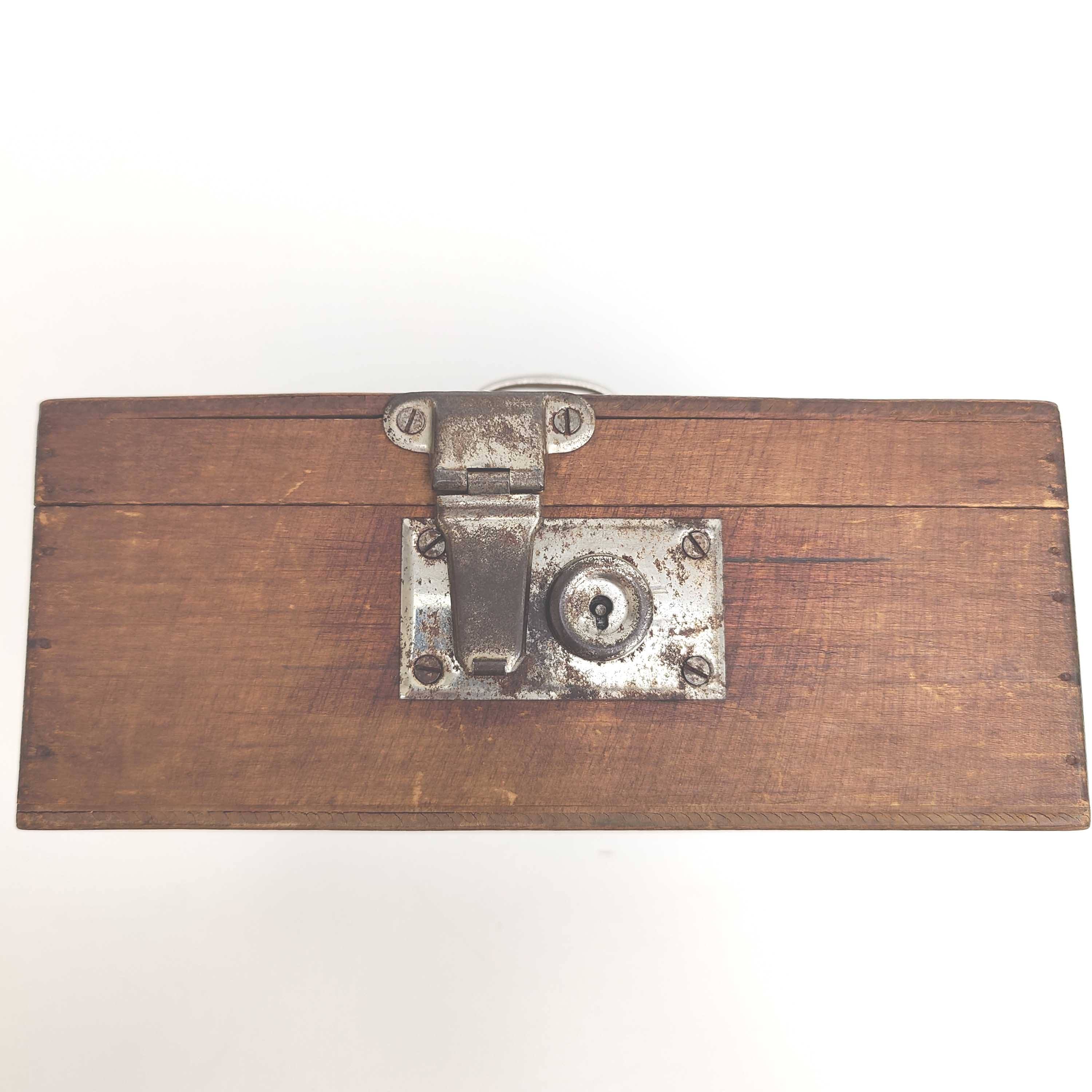 Small box vintage wooden box