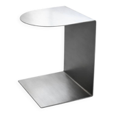 Table d'appoint en acier inoxydable brossé en forme de C