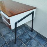 Minimalist formica desk