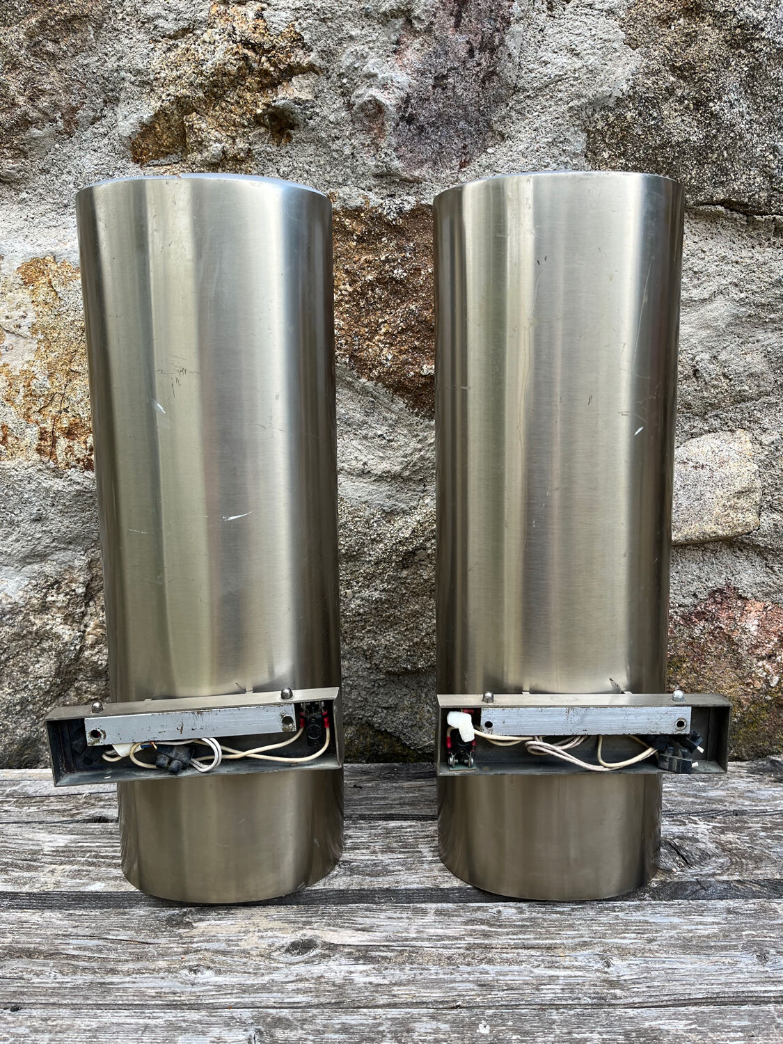 Set of two wall lights