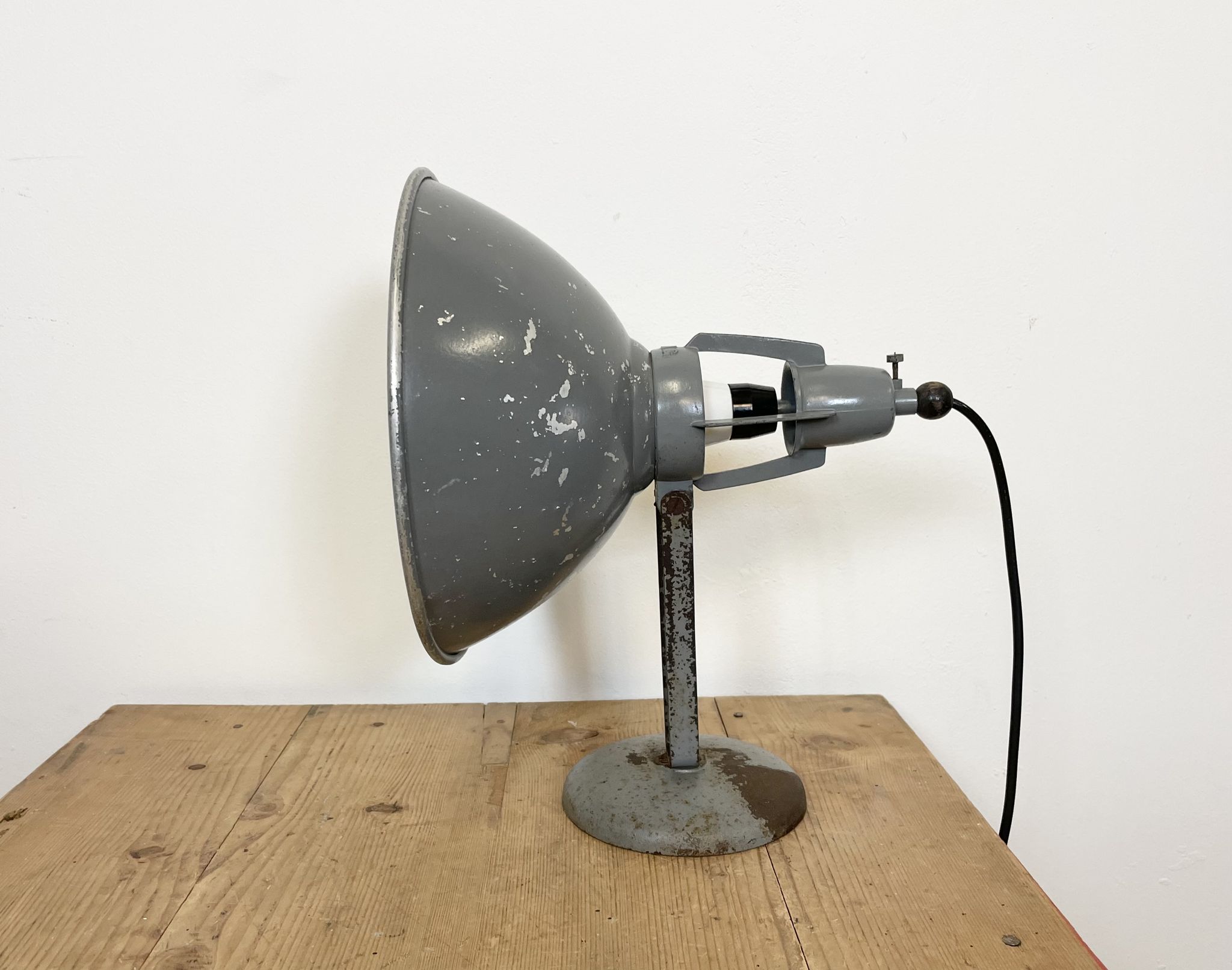 Lampe de table industrielle de bag turgi, années 1950