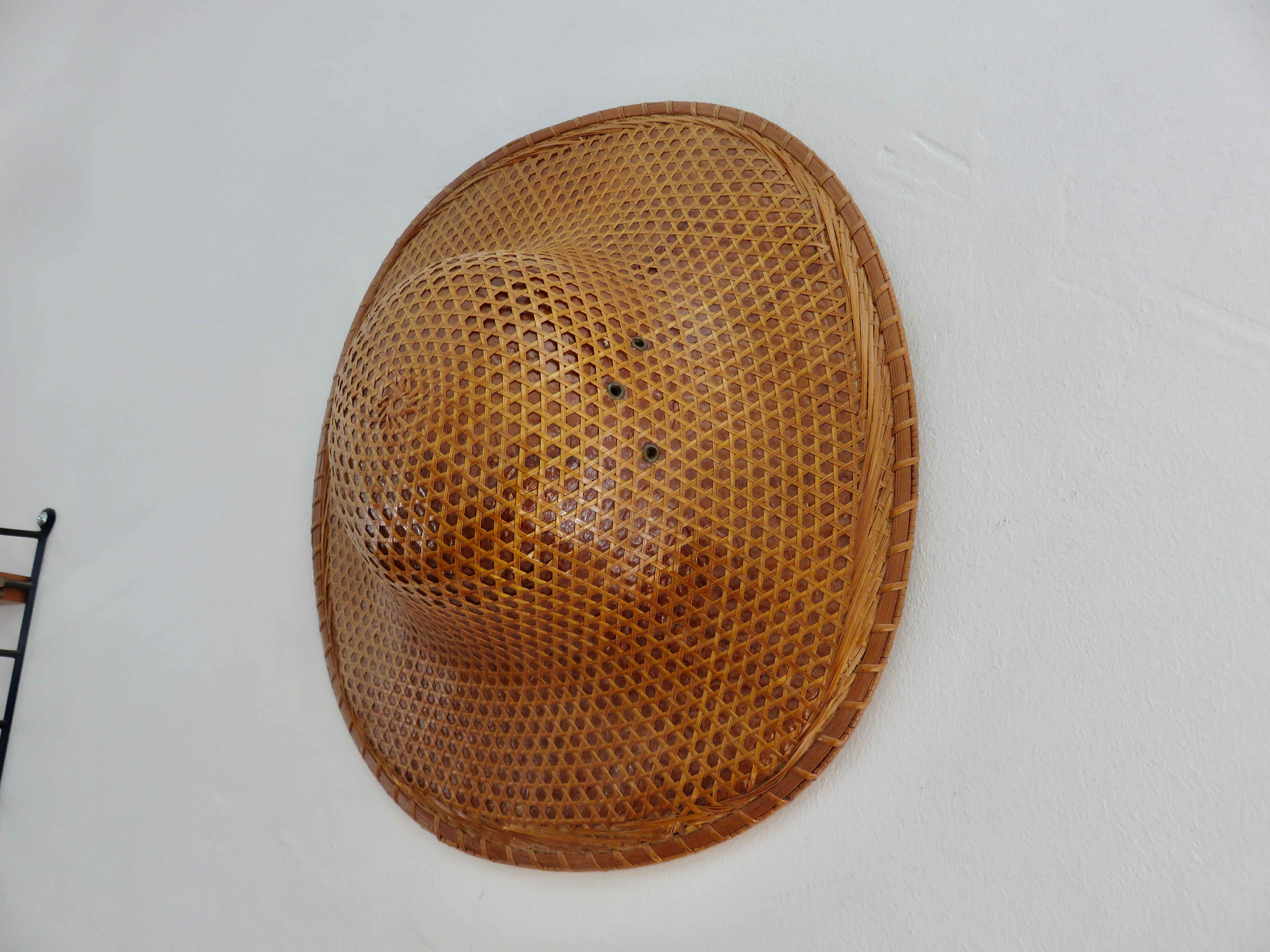 Colonial hat in rattan canning 70s