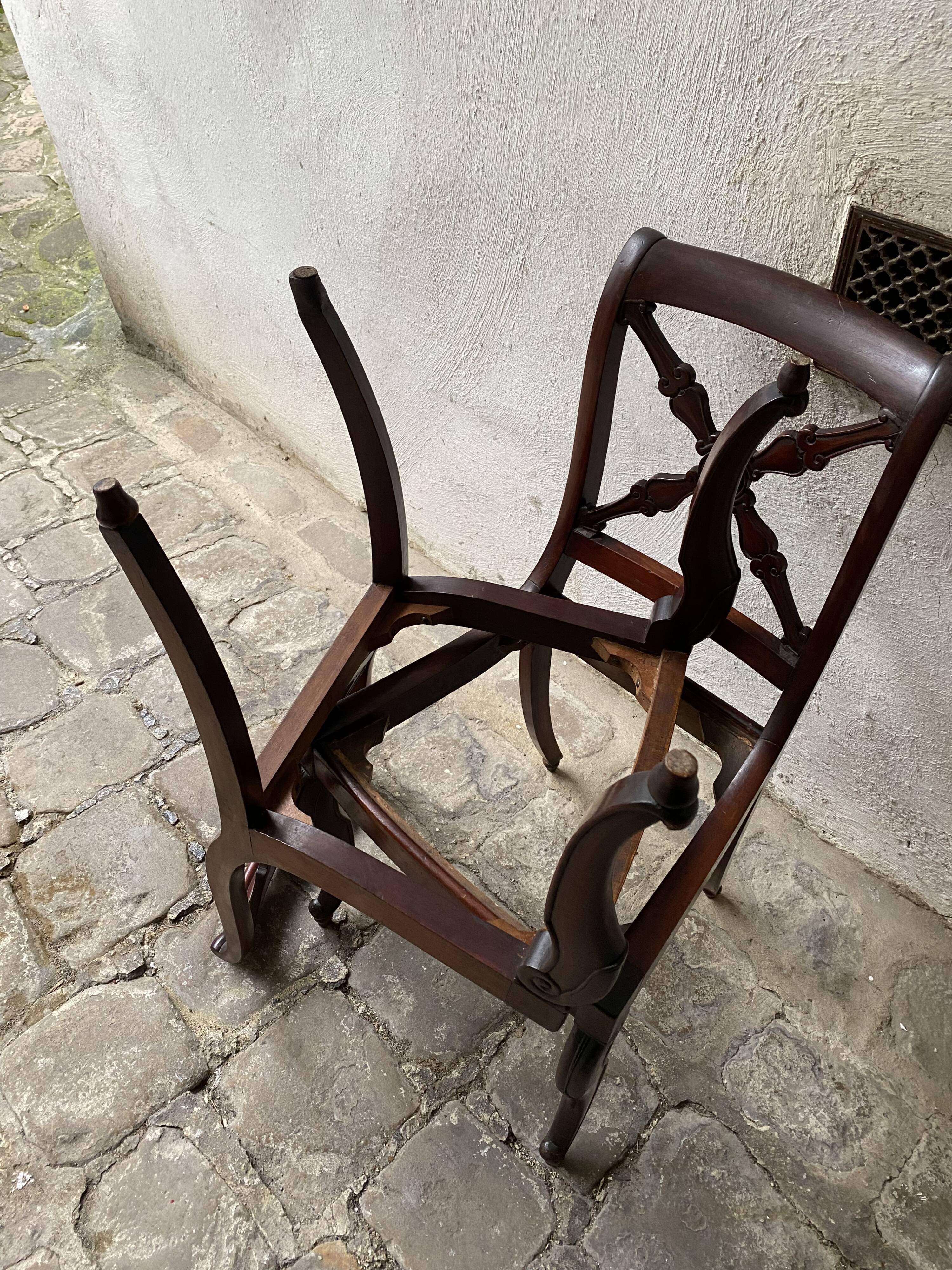 Set of 6 mahogany chairs from the early 19th century