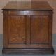 Bureau partenaire double face à deux caissons Gillows Lancaster chêne moucheté