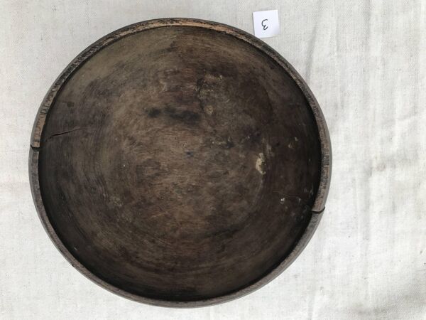 Antique bol en bois