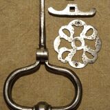 Ancien heurtoir de porte fer forgé XVIII XIX ème