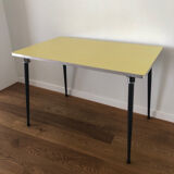 Mullca table