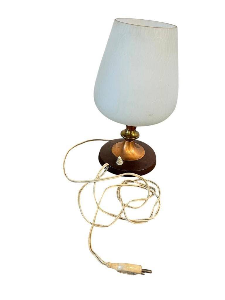 Lampe de table vintage en verre avec base en bois