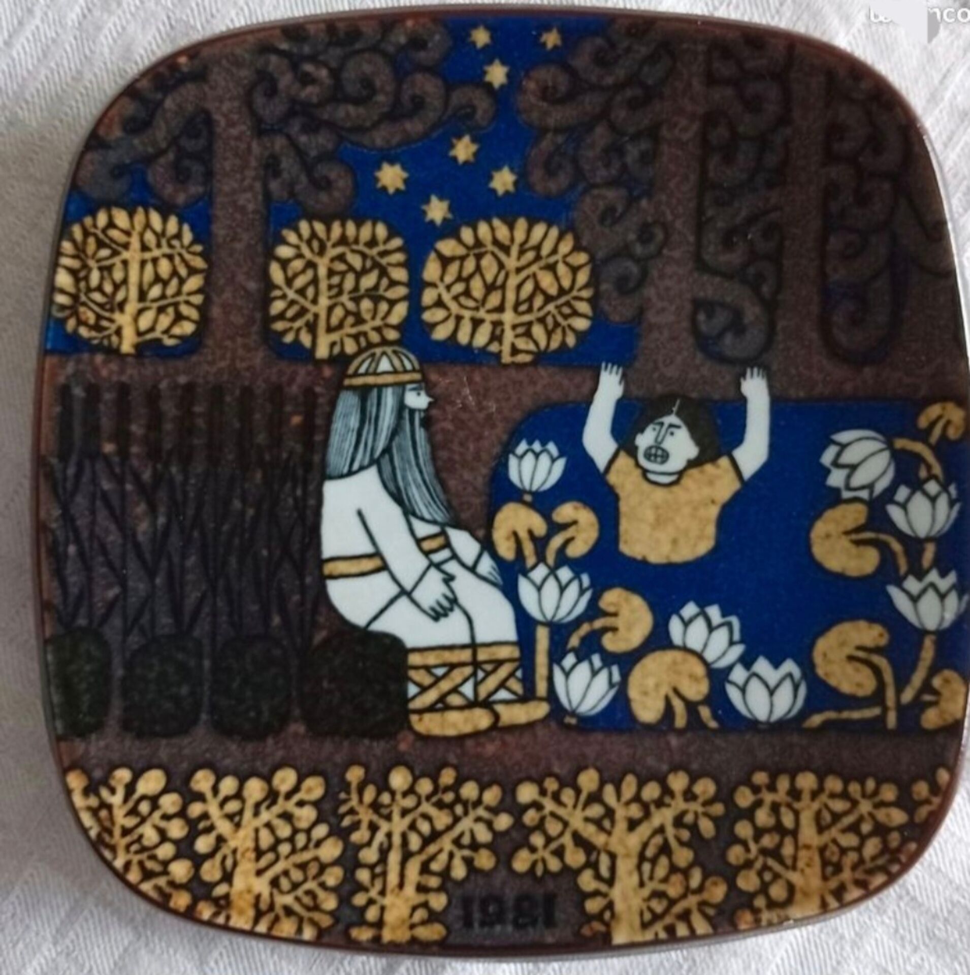 Decorative plate arabia finland 1981 raija uosikkinen
