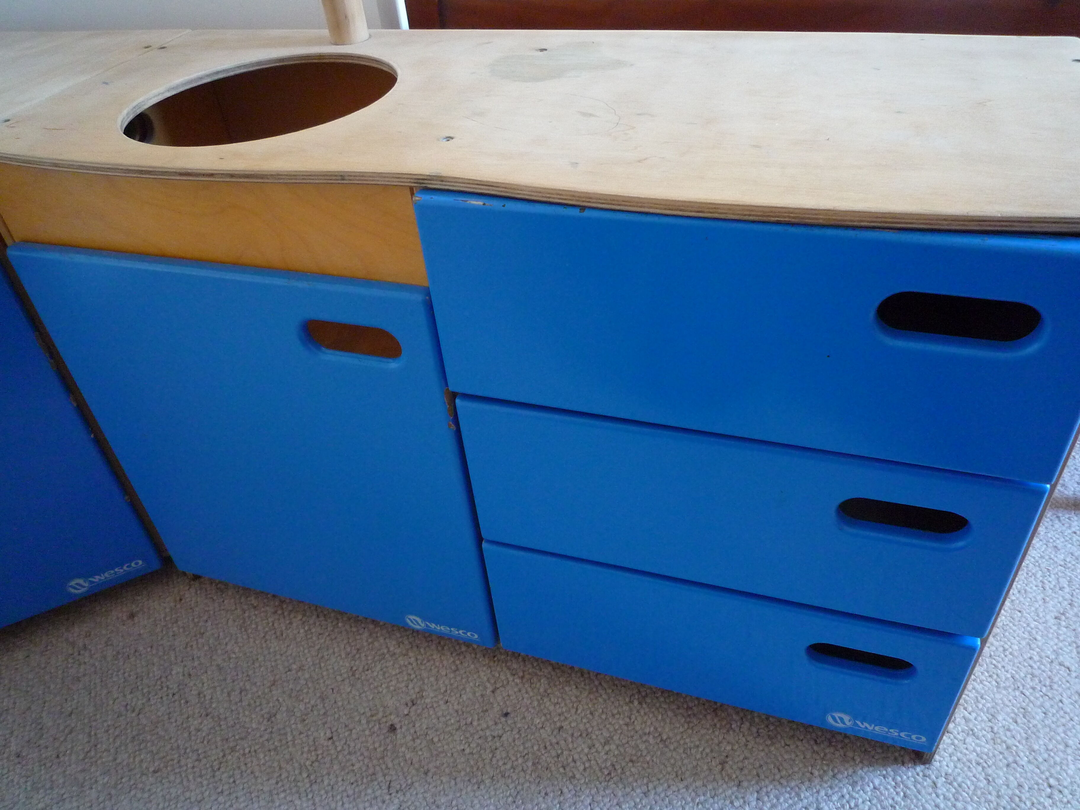 Corner kitchen in wood / dinette brand WESCO, vintage 90s