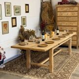 Solid oak farmhouse table with 2 central extensions
