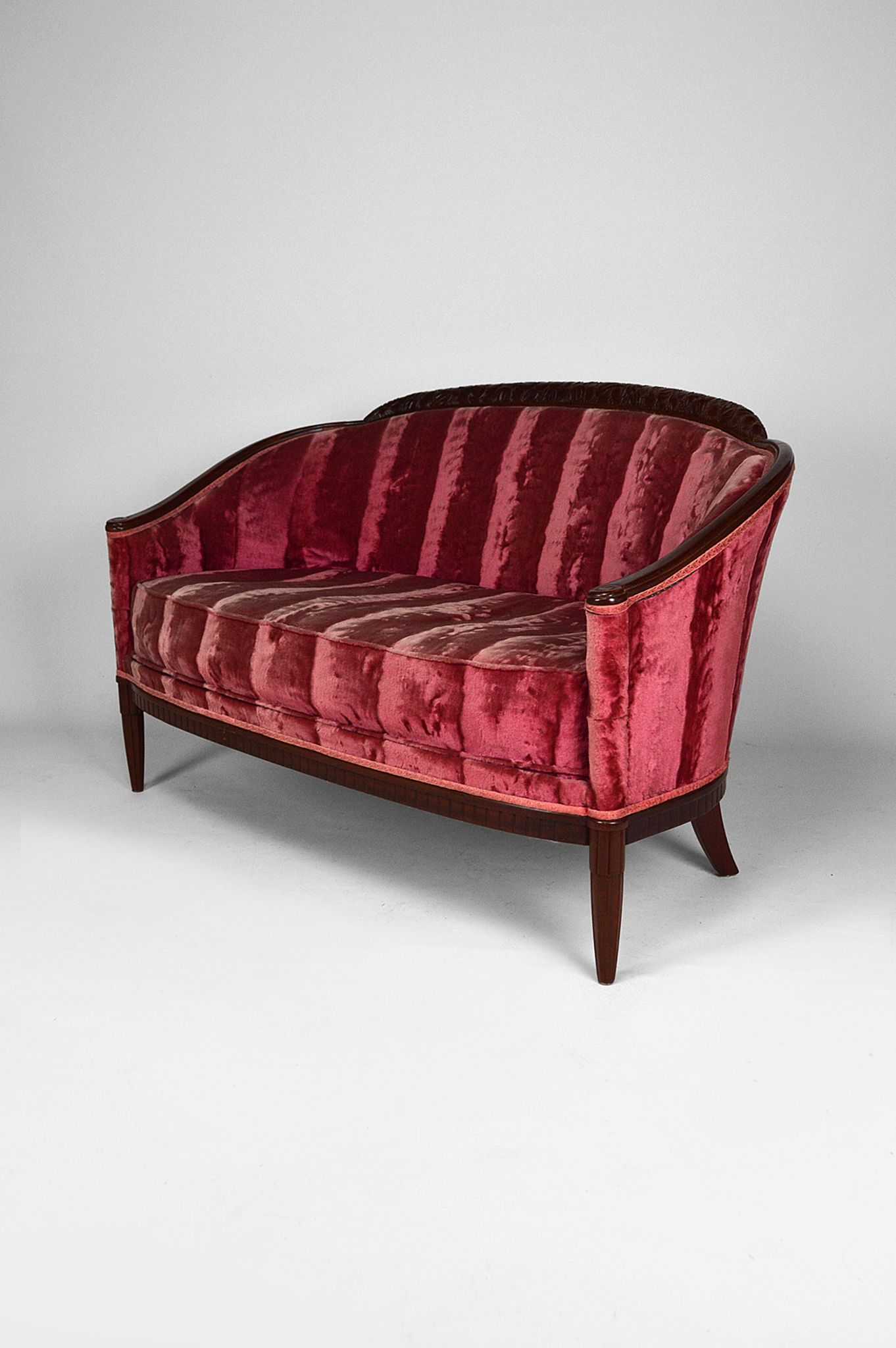 Art Deco Salon by Paul Follot in pink velvet, circa 1920
