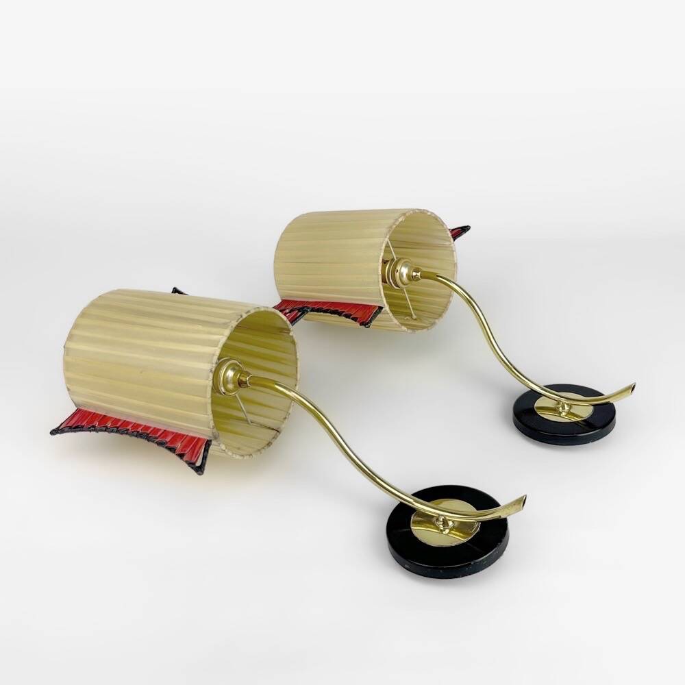 Pair of wall lights with cream silk shade and brass rod from the 1950s