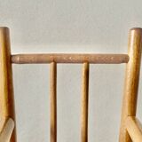 Ancienne chaise en bois paur poupée