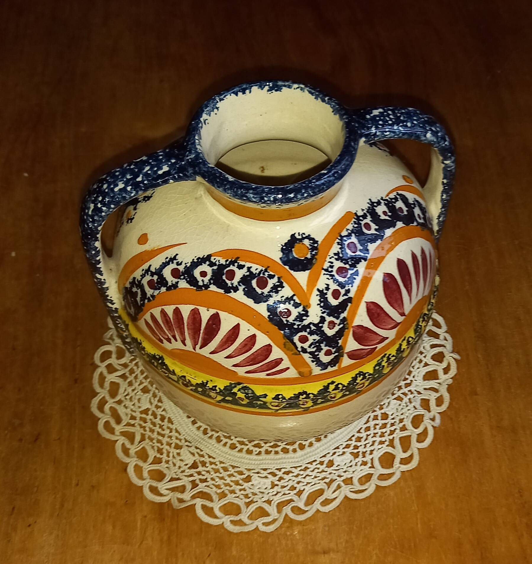 Henriot quimper round vase with handles - approximately 15.5x15cm.