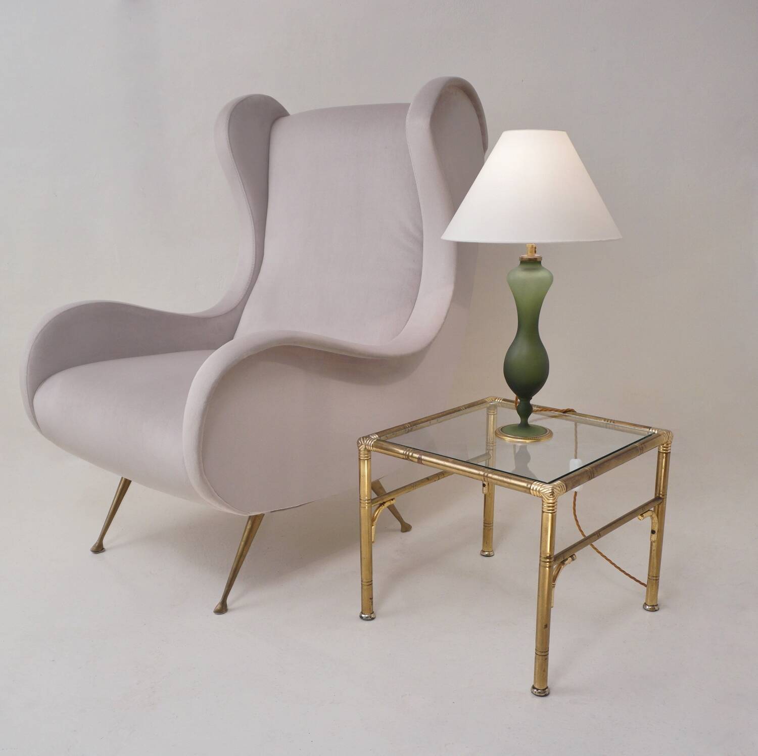 Antique table lamp in Art Nouveau glass by Baccarat and ormolu, 1890s, French.