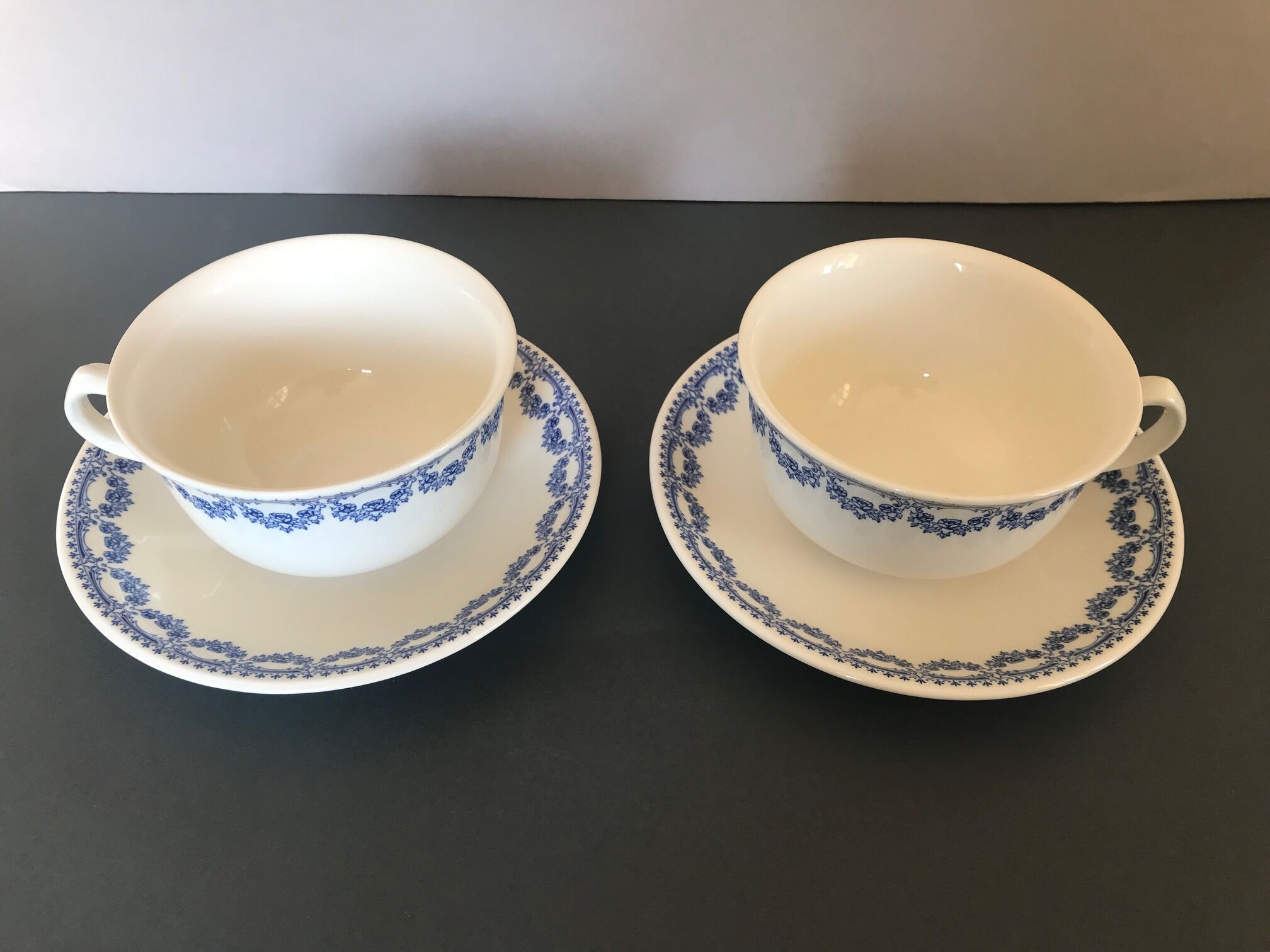 Tasses à thé Royal Boch