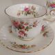 Royal Albert Porcelaine anglaise lot de 2 tasses , soucoupes et pot à lait