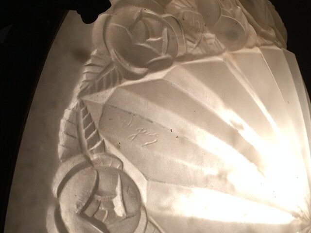 Art Deco chandelier - signature DEGUÉ